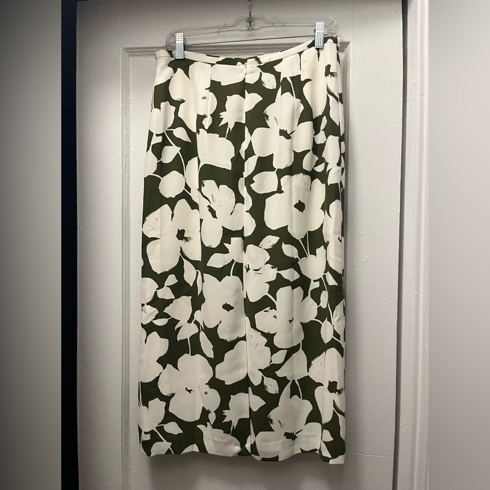 Ann Taylor Floral Column Skirt - Picture 2 of 3